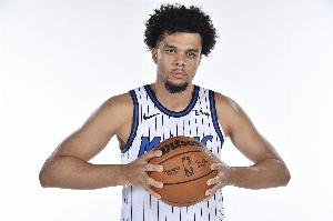 bty-全面！32号秀庞达9中4拿到8分3板4助2断 正负值+4