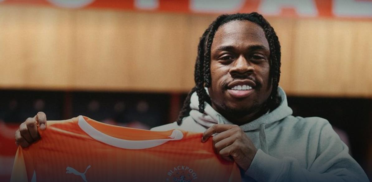 B体育下载-官方:布莱克浦租借伯恩利前锋奥巴费米