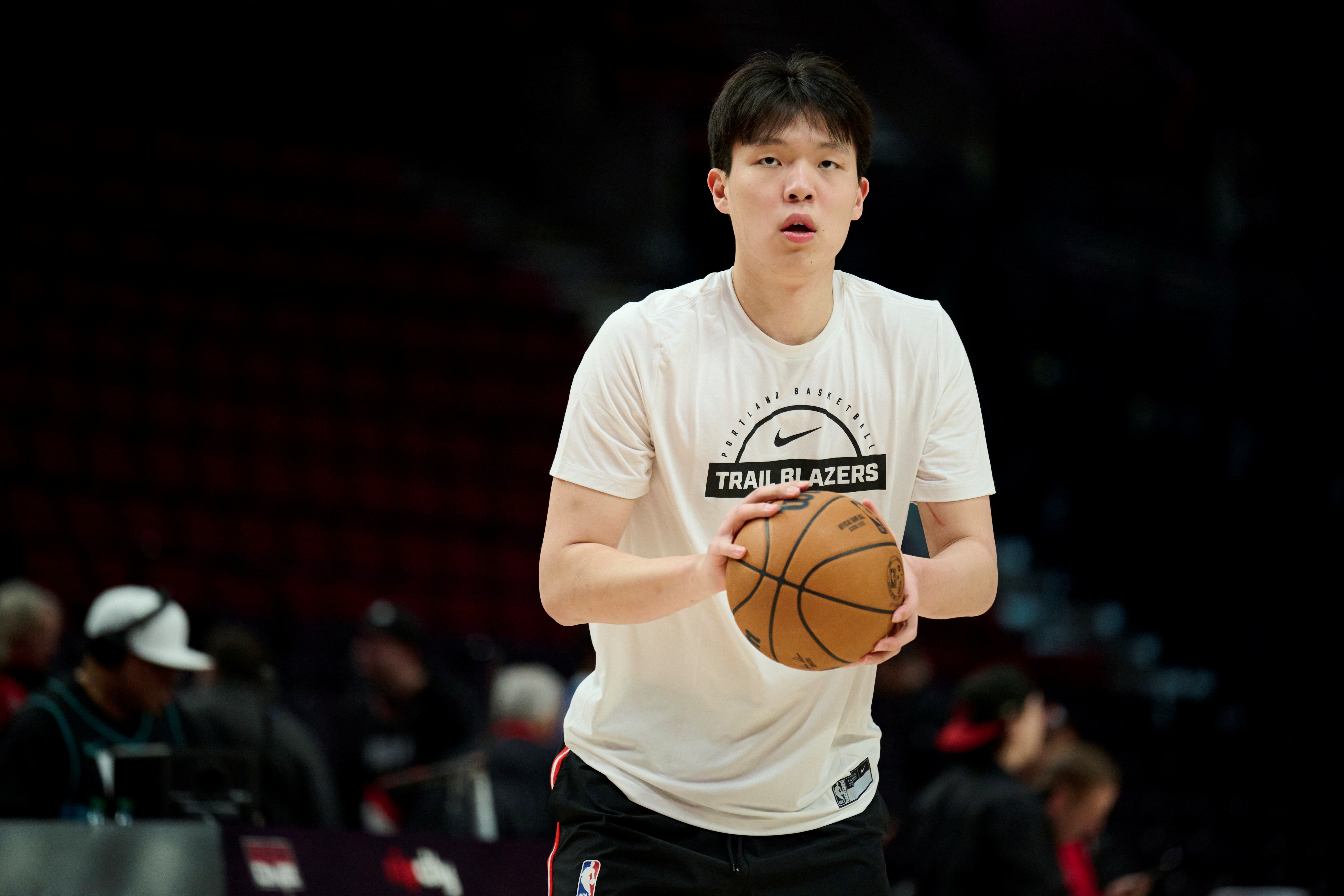 B体育官网-徐静雨：杨瀚森没机会了 你要拼命生存 第1年打不出来明年更边缘